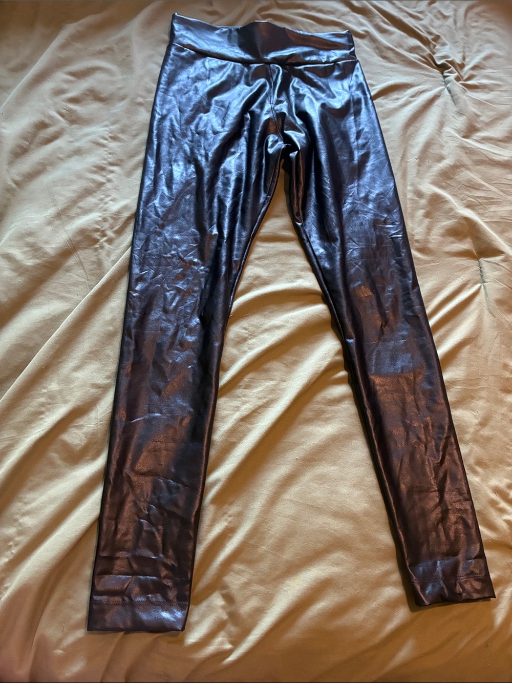 Shiny Black Women's Faux-Leather Leggings